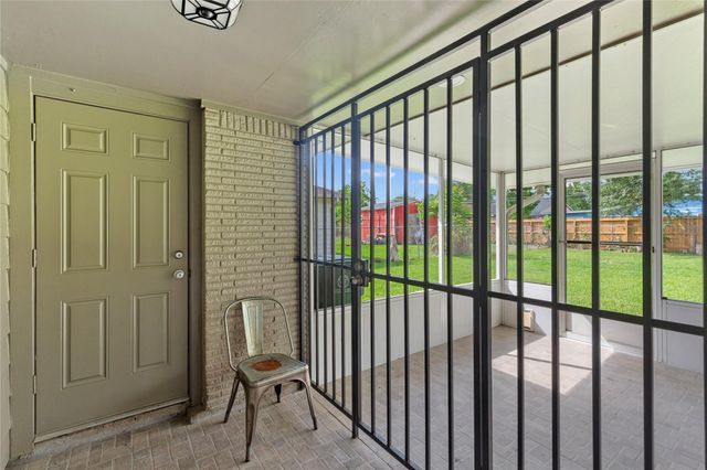 6714 Langdon Lane, Houston, TX 77074