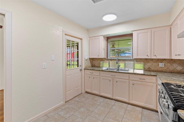 6714 Langdon Lane, Houston, TX 77074