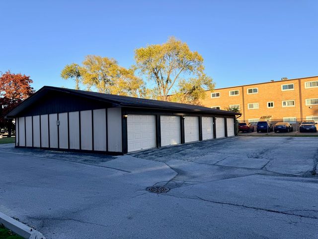 3823 W 123rd Street 302, Alsip, IL 60803