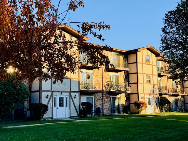 3823 W 123rd Street 302, Alsip, IL 60803