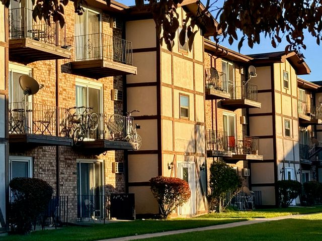 3823 W 123rd Street 302, Alsip, IL 60803