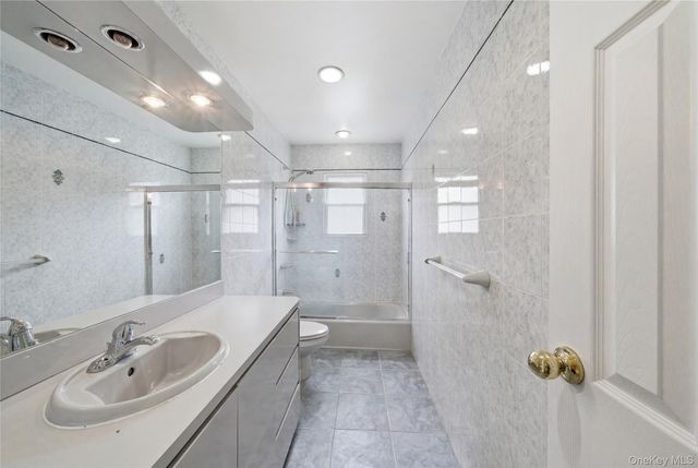 160-19 88th Street, Howard Beach, NY 11414
