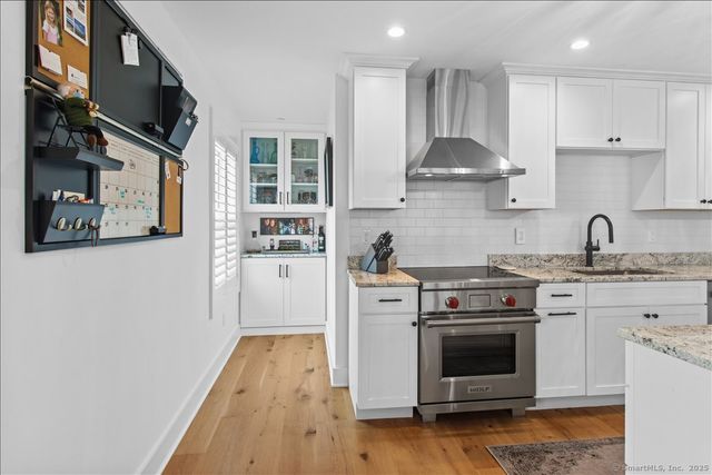 3 Water Street, Groton, CT 06355