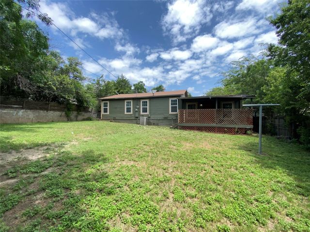 5321 Locke Avenue, Fort Worth, TX 76107