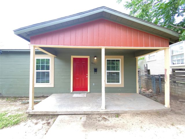 5321 Locke Avenue, Fort Worth, TX 76107