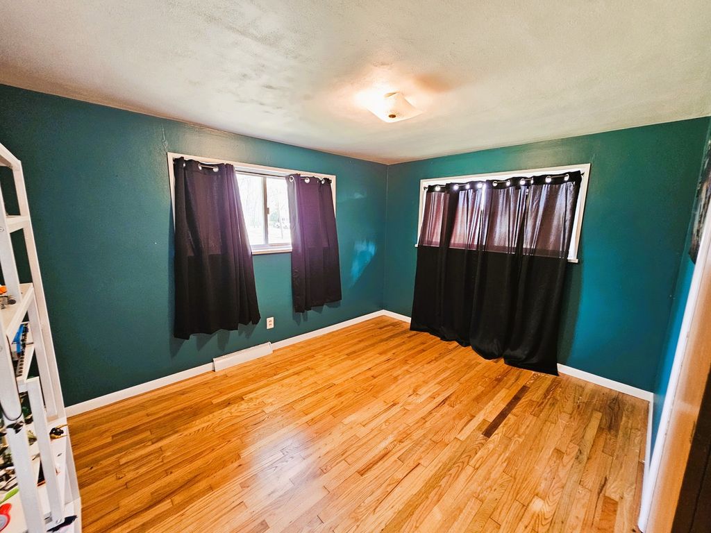 Image 25 of property listing at 700 Magnolia Avenue, Mt Vernon, IL 62864