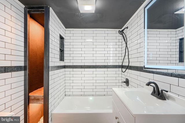 9212 SNYDER LN, Perry Hall, MD 21128