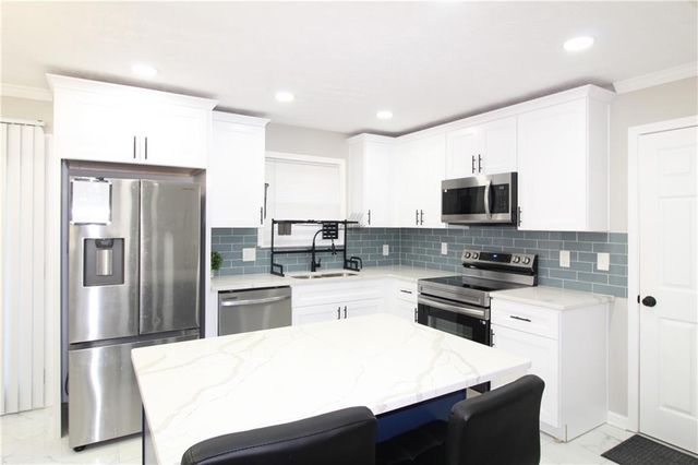 3367 Oak Drive, Snellville, GA 30078