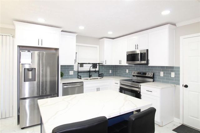 3367 Oak Drive, Snellville, GA 30078