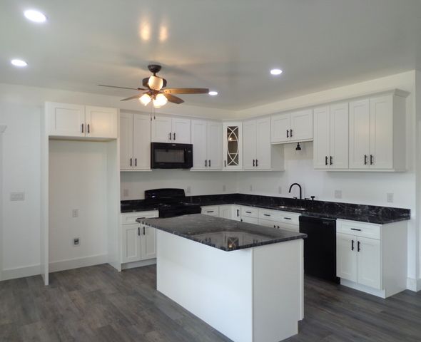 236 West Fourth Ave, Lobelville, TN 37097