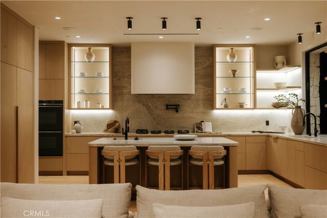 5005 Rubio Avenue, Encino, CA 91436