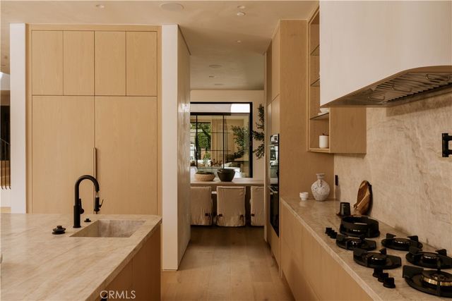 5005 Rubio Avenue, Encino, CA 91436
