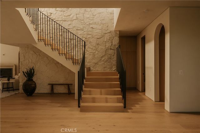 5005 Rubio Avenue, Encino, CA 91436