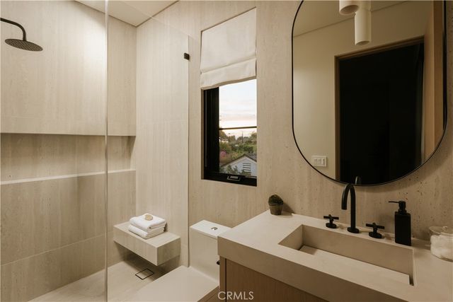 5005 Rubio Avenue, Encino, CA 91436