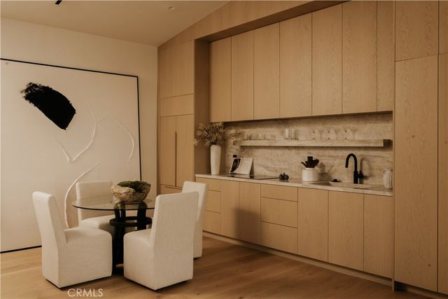 5005 Rubio Avenue, Encino, CA 91436
