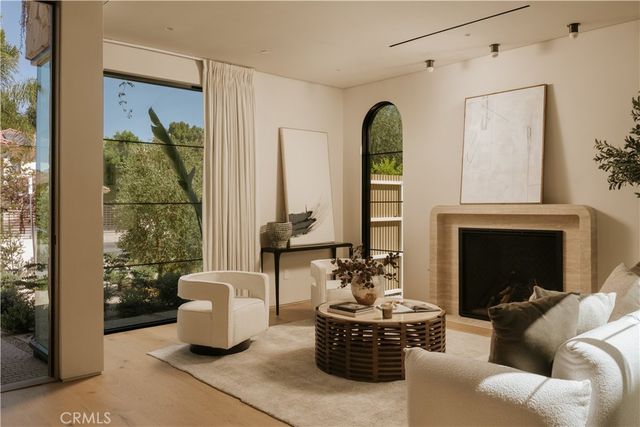 5005 Rubio Avenue, Encino, CA 91436