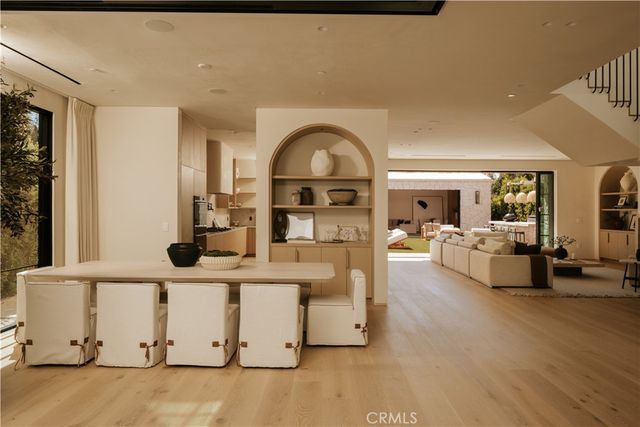 5005 Rubio Avenue, Encino, CA 91436
