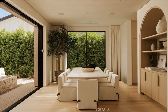 5005 Rubio Avenue, Encino, CA 91436