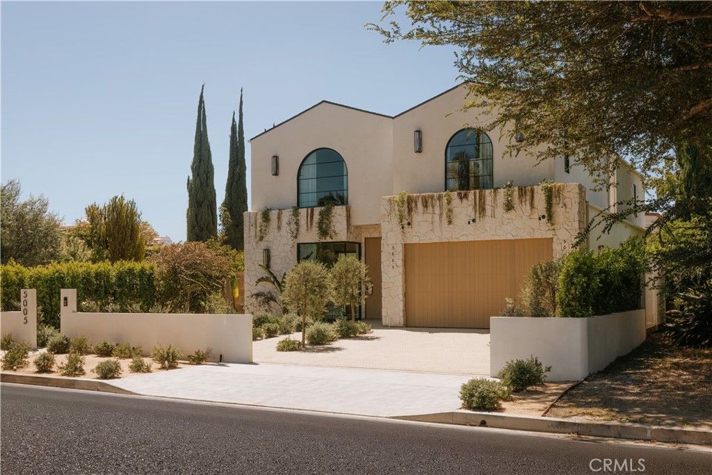 5005 Rubio Avenue, Encino, CA 91436
