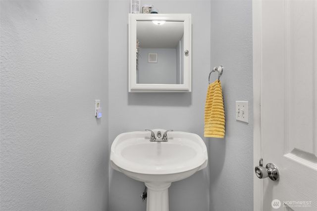 8538 48th Court NE, Olympia, WA 98516