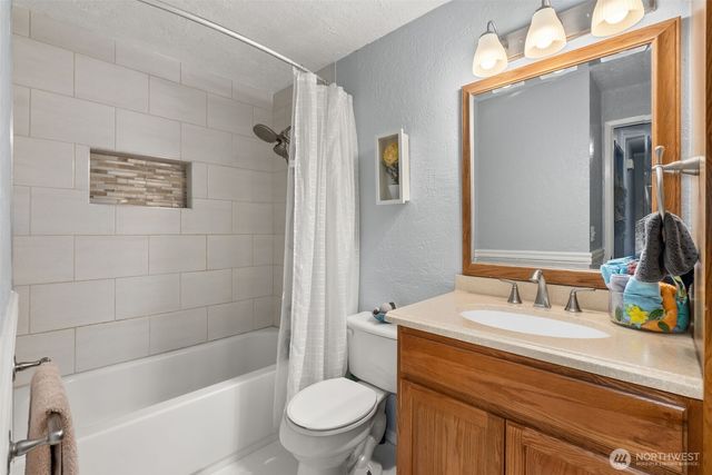8538 48th Court NE, Olympia, WA 98516