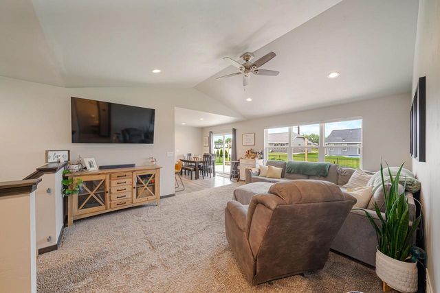 1541 LIBERTY AVENUE, Neenah, WI 54956