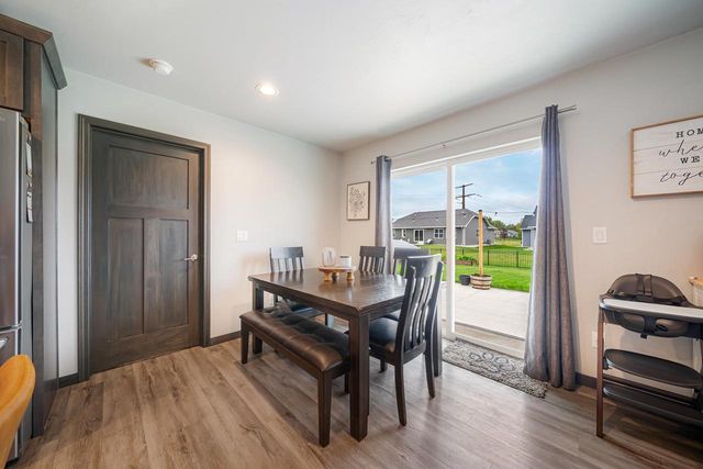 1541 LIBERTY AVENUE, Neenah, WI 54956