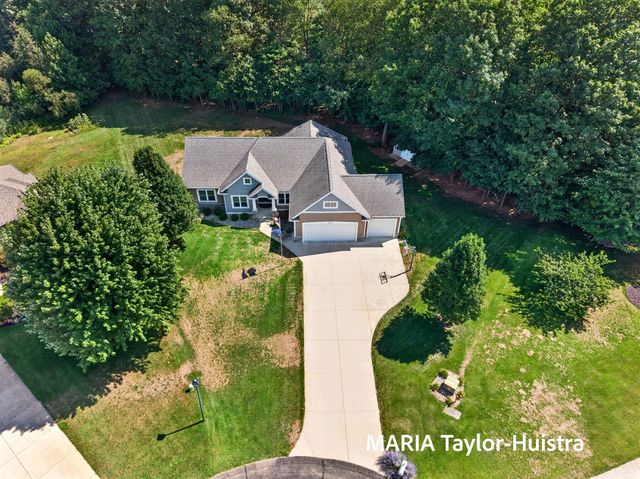 7827 Queenie Court, Allendale, MI 49401