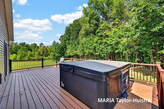 7827 Queenie Court, Allendale, MI 49401