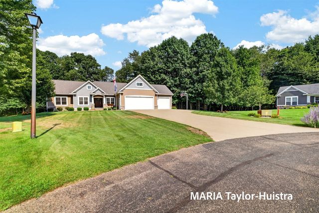 7827 Queenie Court, Allendale, MI 49401