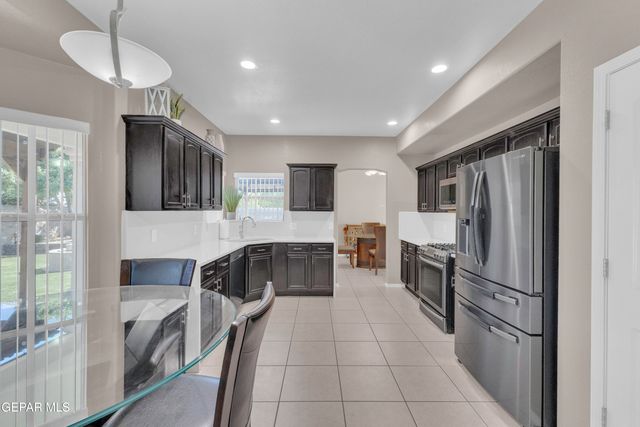 12700 Tierra Aurora Drive, El Paso, TX 79938