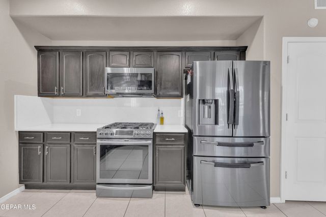 12700 Tierra Aurora Drive, El Paso, TX 79938
