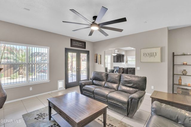 12700 Tierra Aurora Drive, El Paso, TX 79938