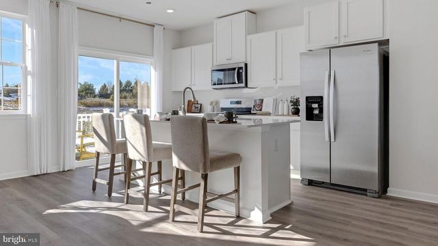 201 INDEPENDENCE COURT, Sellersville, PA 18960