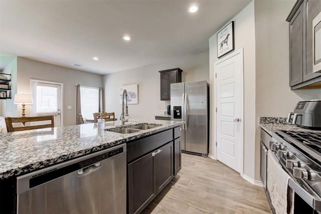 10409 NW 25th Street, Yukon, OK 73099