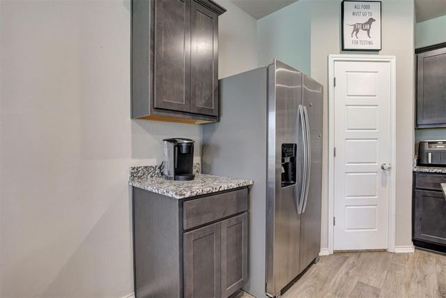 10409 NW 25th Street, Yukon, OK 73099