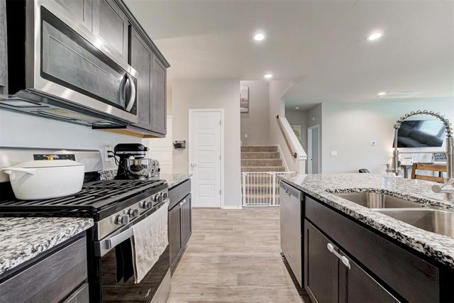 10409 NW 25th Street, Yukon, OK 73099