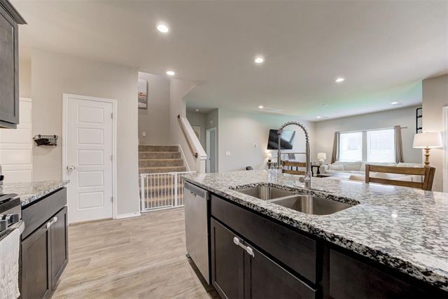 10409 NW 25th Street, Yukon, OK 73099