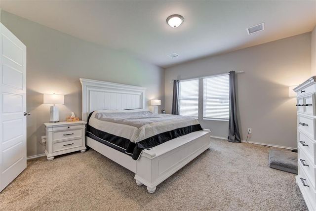 10409 NW 25th Street, Yukon, OK 73099