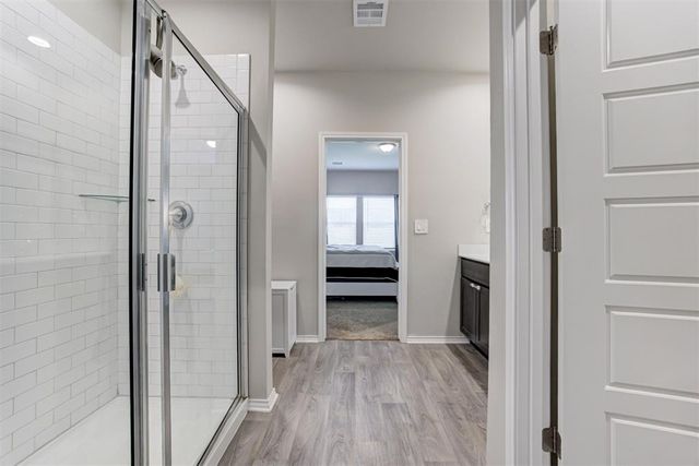 10409 NW 25th Street, Yukon, OK 73099