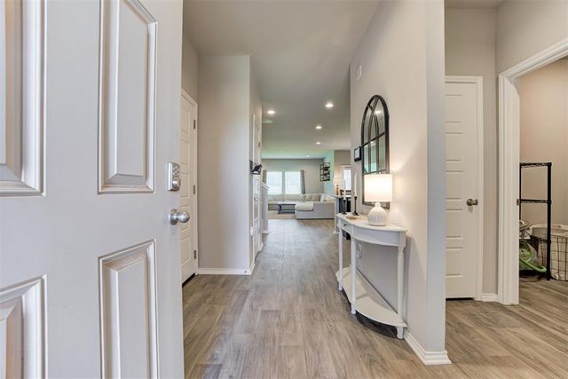 10409 NW 25th Street, Yukon, OK 73099