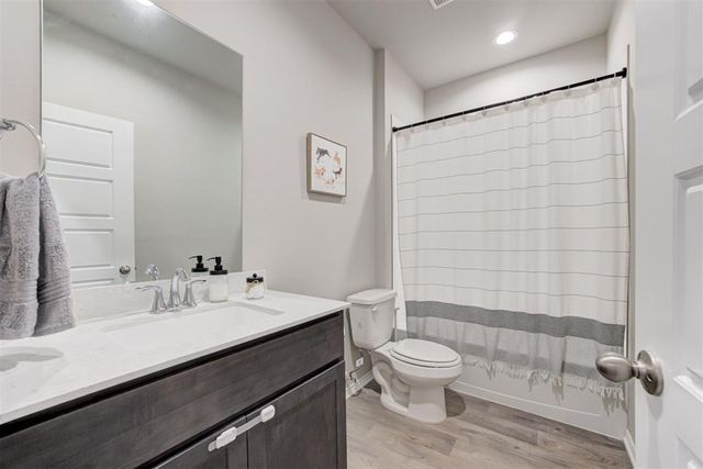 10409 NW 25th Street, Yukon, OK 73099