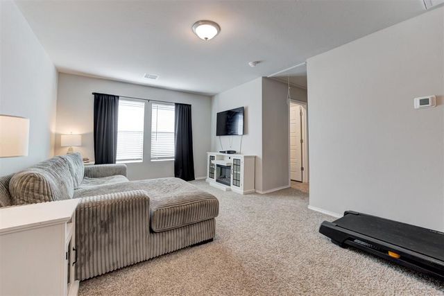 10409 NW 25th Street, Yukon, OK 73099