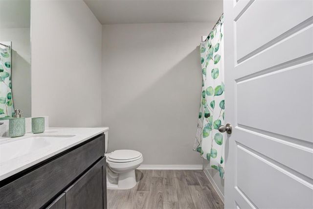 10409 NW 25th Street, Yukon, OK 73099