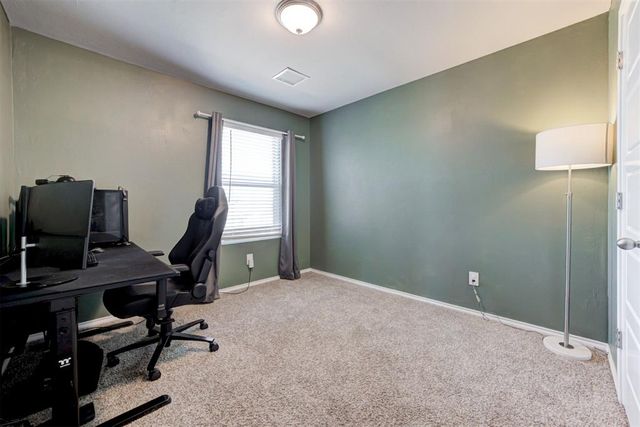 10409 NW 25th Street, Yukon, OK 73099