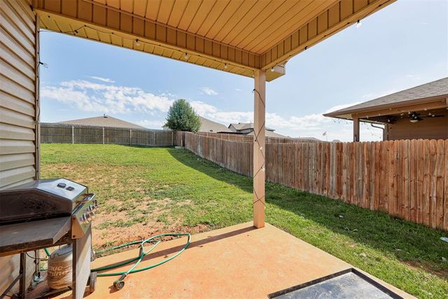 10409 NW 25th Street, Yukon, OK 73099