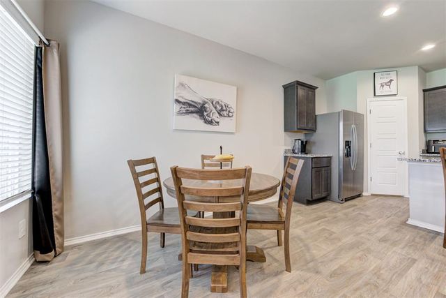 10409 NW 25th Street, Yukon, OK 73099