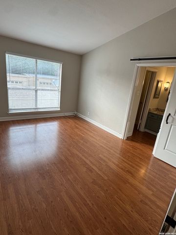 11303 Vance Jackson Rd Apt H3, San Antonio, TX 78230
