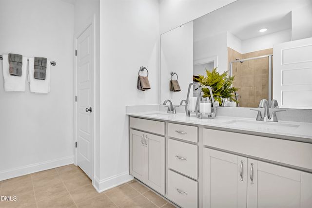 605 Hedrick Ridge Road 107, Cary, NC 27519