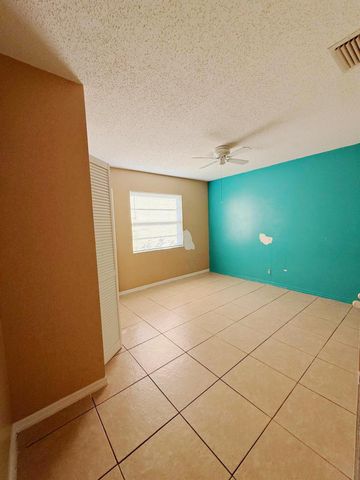 2361 SE 27th Street, Okeechobee, FL 34974